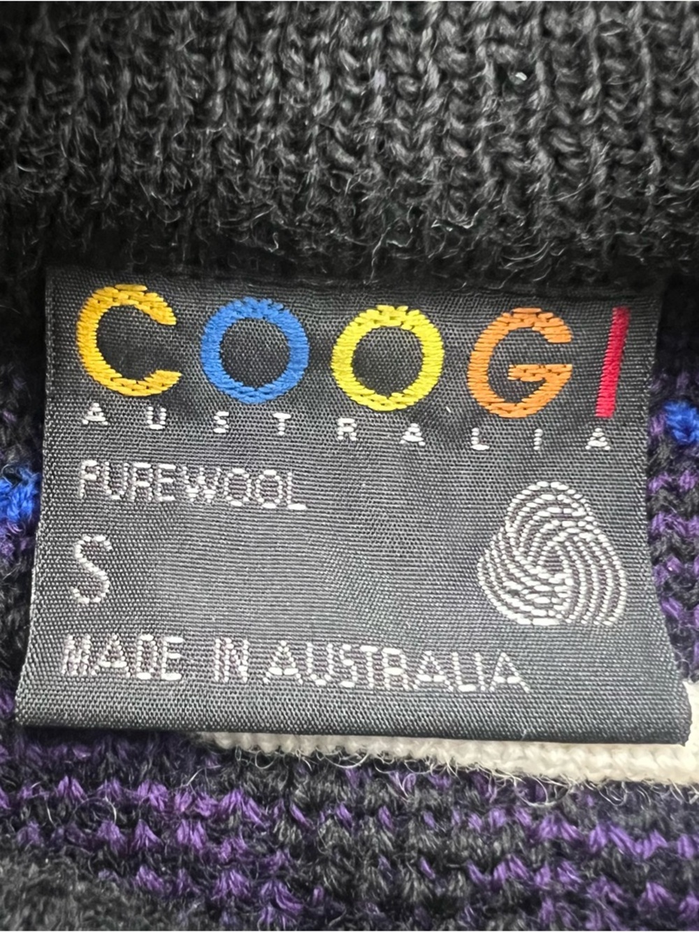 Authentic Vintage COOGI Australia 3D Knit Sweater - Purple & Black Abstract - Picture 5 of 9